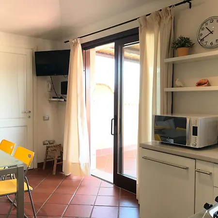 Attico Giallo شقة